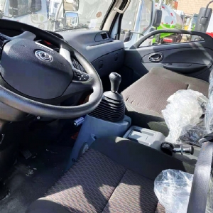 10方灑水車